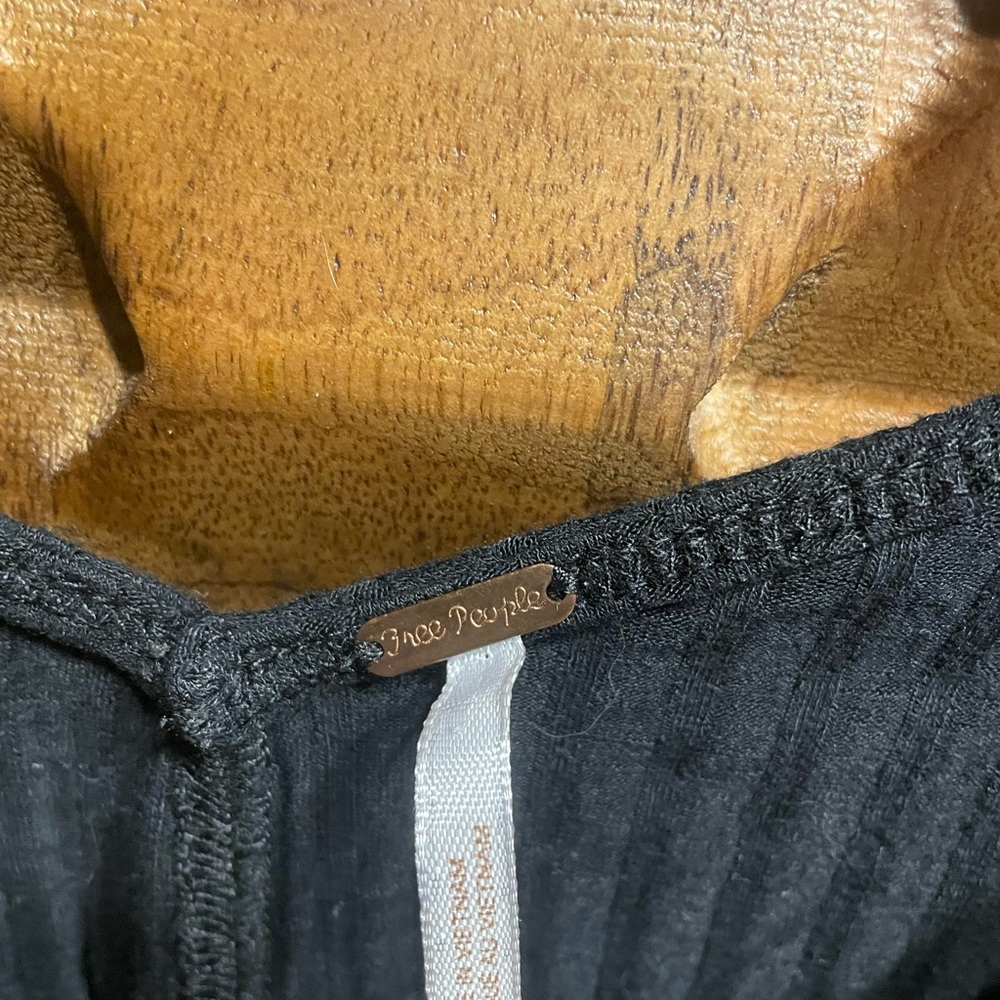 XS Free People crop top